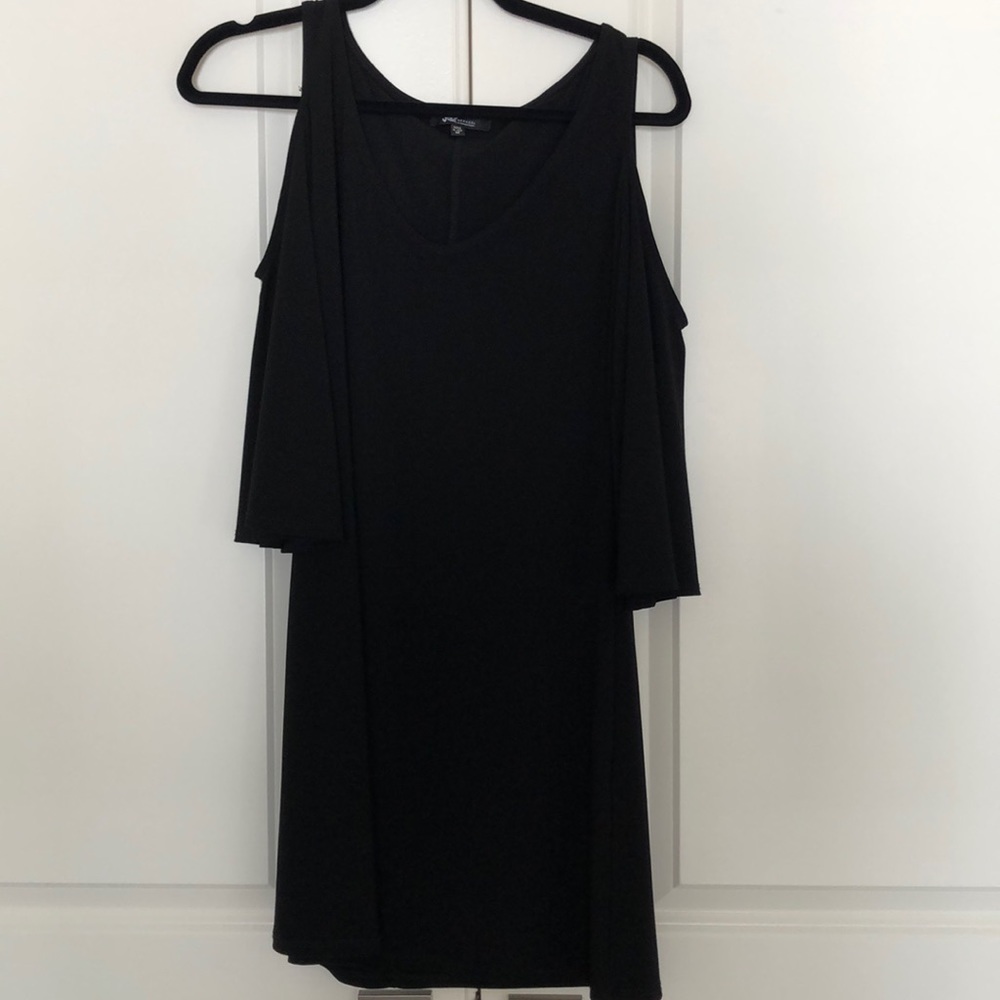 Black open shoulders semi long sleeve dress